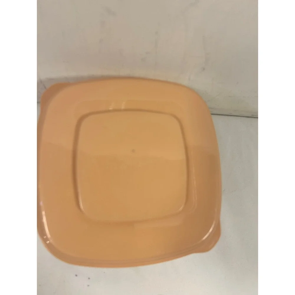 Tupperware Servalier Food Storage Container 16oz Peach Square 2‎ Cup Vintage